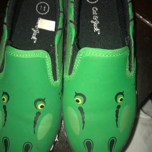 Dino shoes